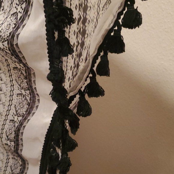 Aztec Print Sheer Black & White Kimono Wrap Cover Up With Tassels OS - Picture 6 of 7